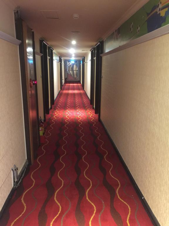 Galaxy Hotel Чжунли Екстериор снимка