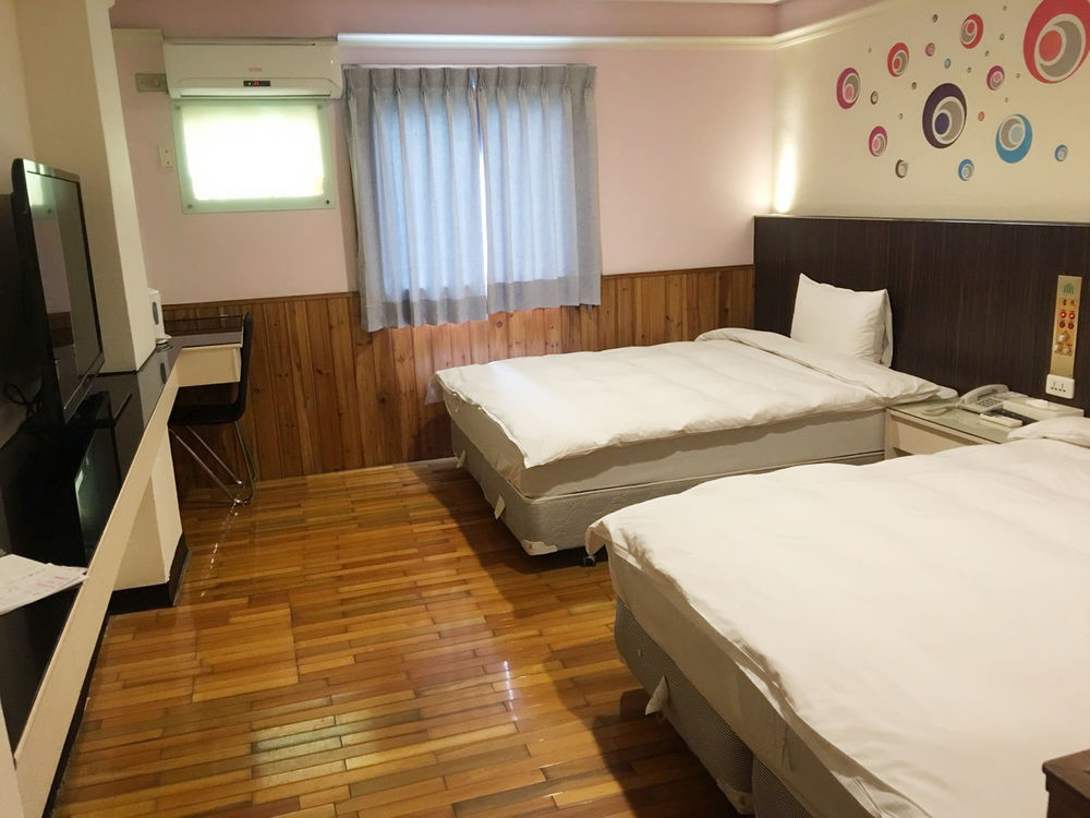Galaxy Hotel Чжунли Екстериор снимка