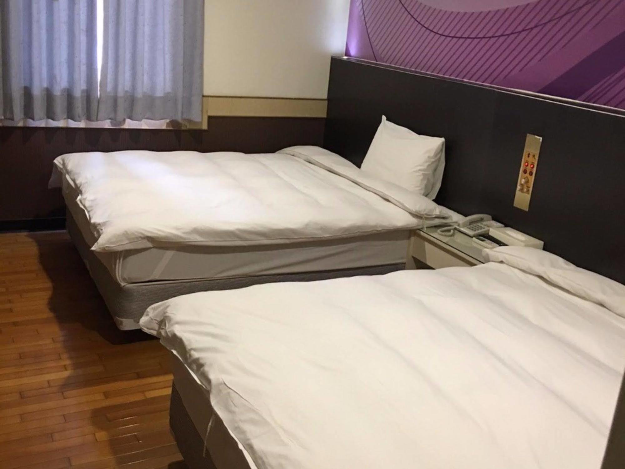 Galaxy Hotel Чжунли Екстериор снимка