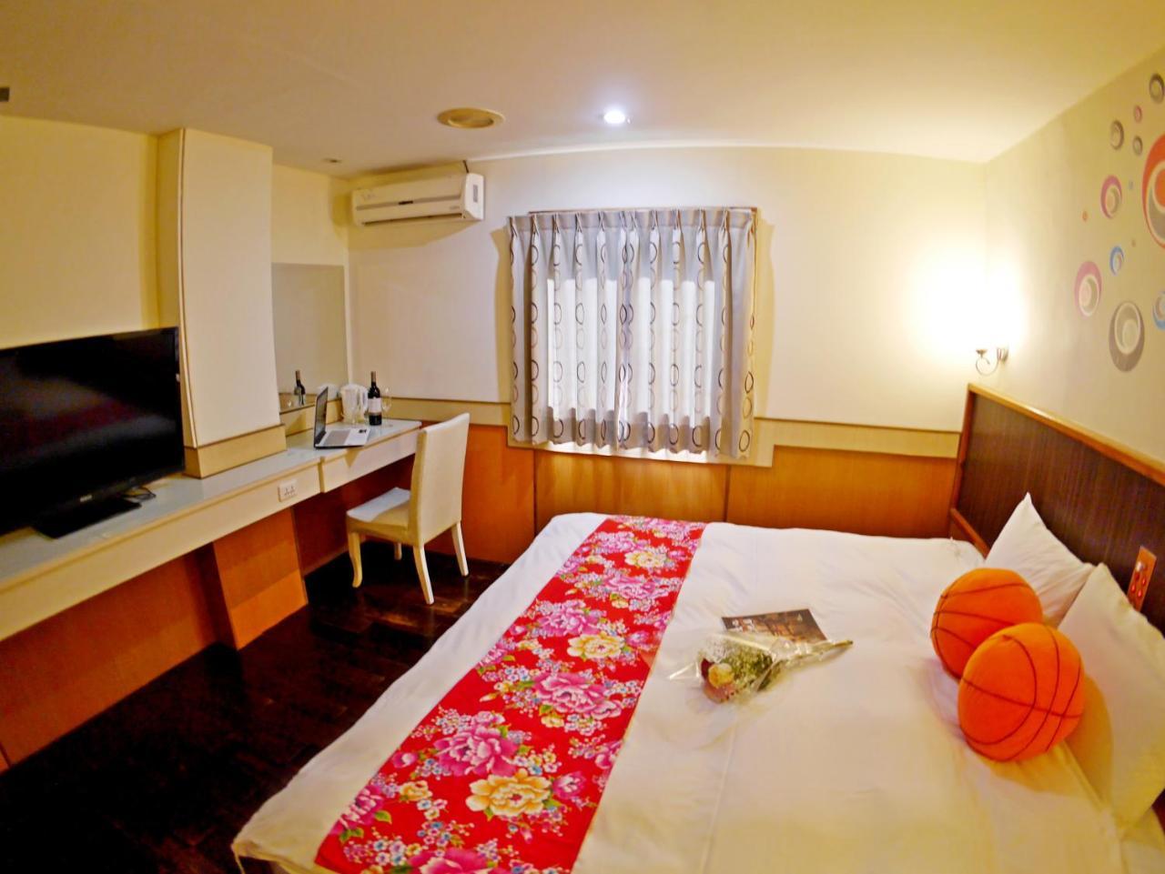 Galaxy Hotel Чжунли Екстериор снимка