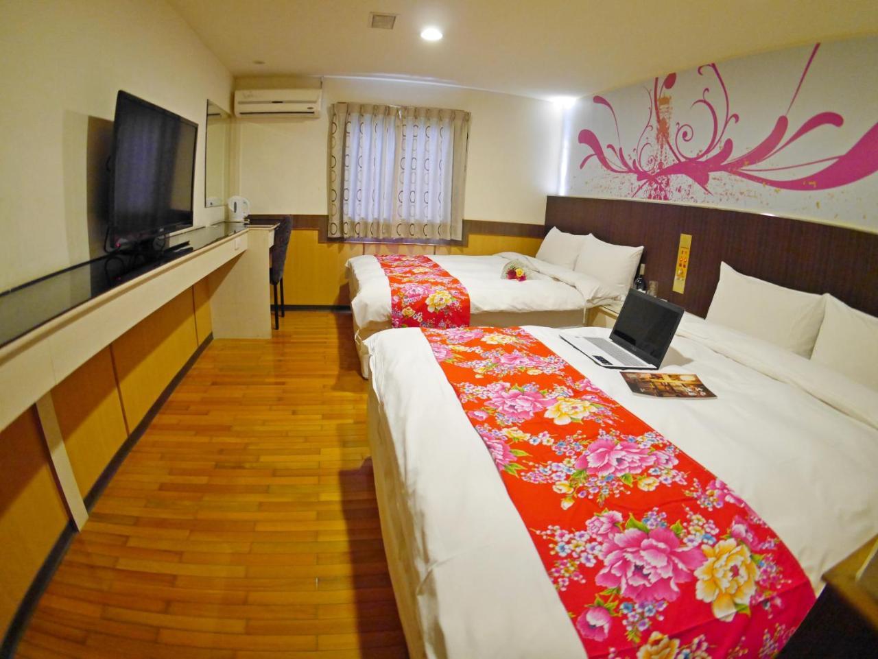 Galaxy Hotel Чжунли Екстериор снимка