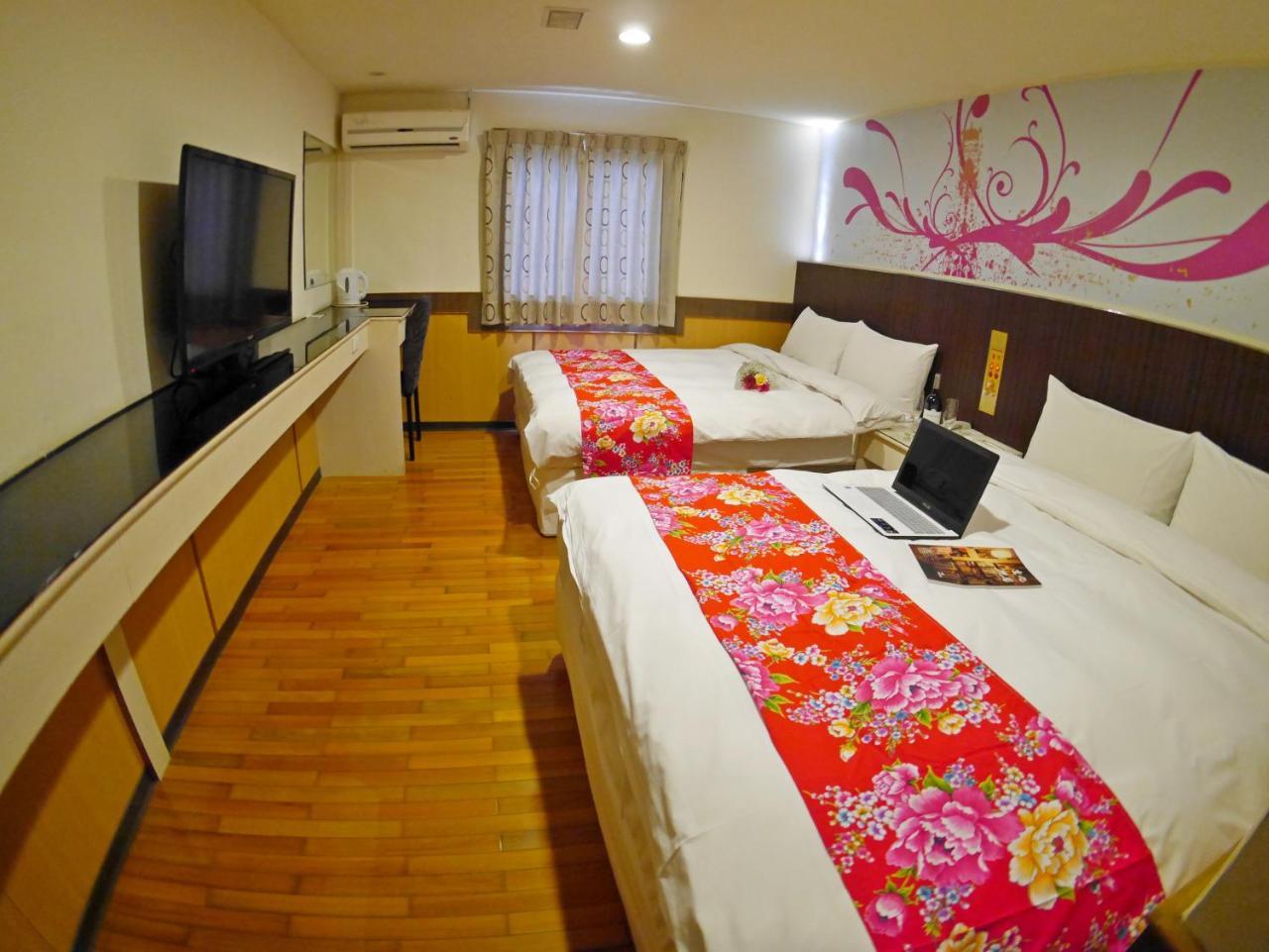Galaxy Hotel Чжунли Екстериор снимка