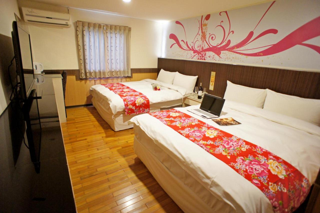 Galaxy Hotel Чжунли Екстериор снимка