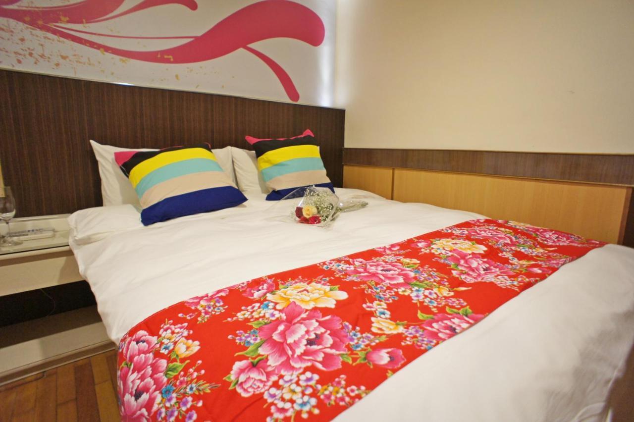 Galaxy Hotel Чжунли Екстериор снимка